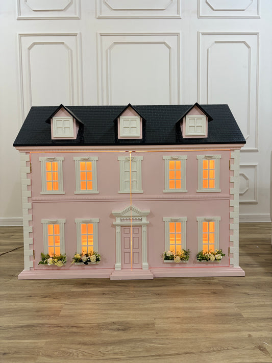 Heirloom Dolls House