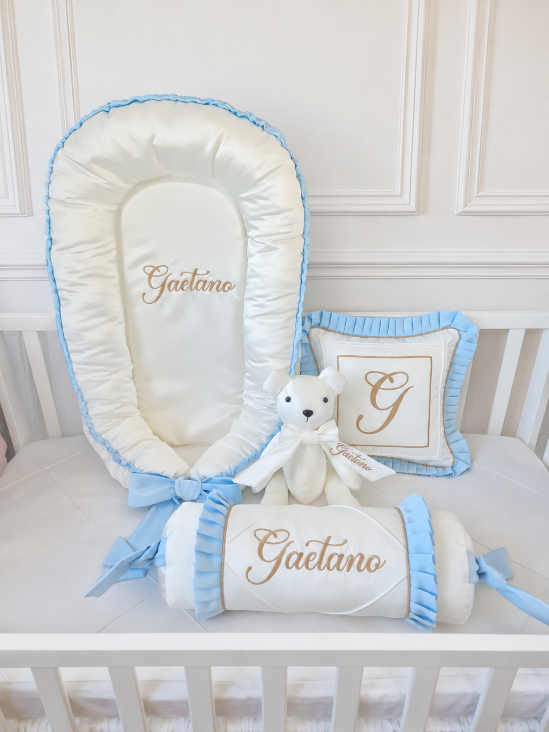 Welcome Home 4 Piece Set Cream,Blue And Gold