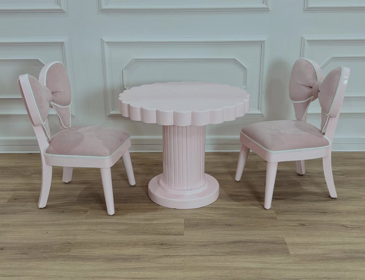 Mini Bow Table And Chair