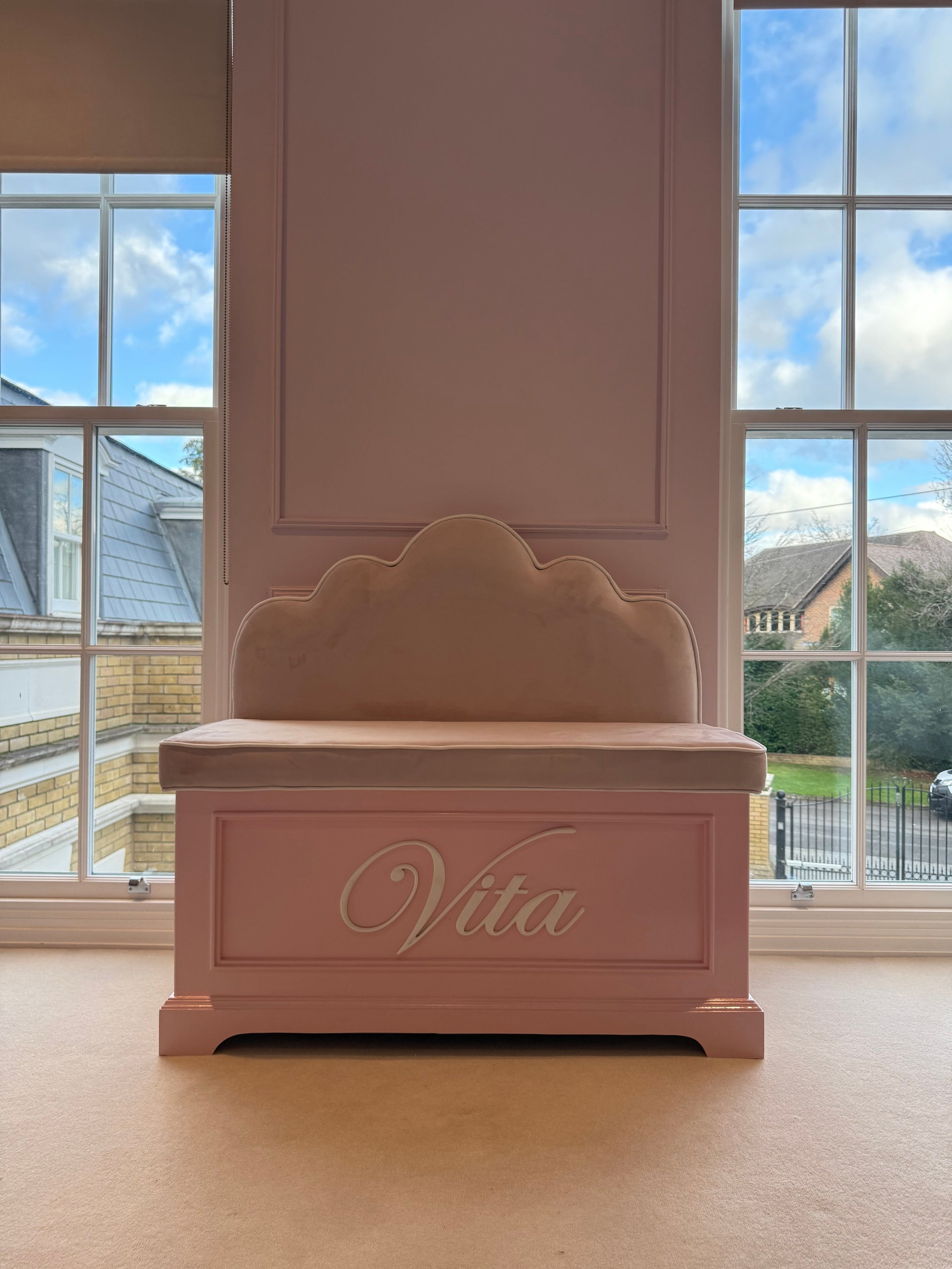 Scallop Luxury Mahogany Toy Box bench